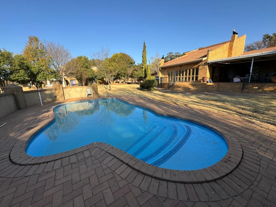 10 Bedroom Property for Sale in Vaal Dam Free State
